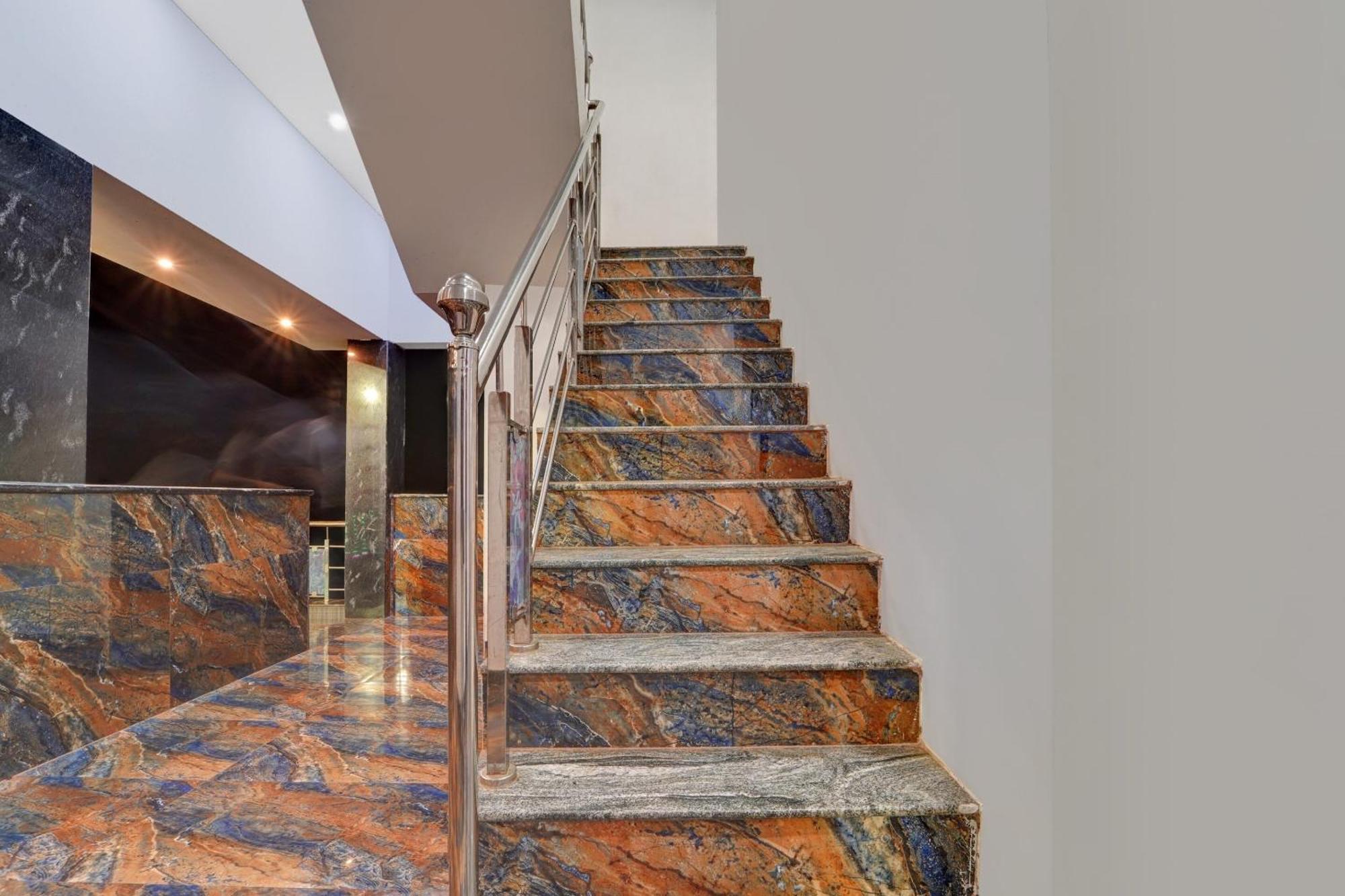 Flagship Sri Kamatchi Hotel & Rooms Madurai Ngoại thất bức ảnh