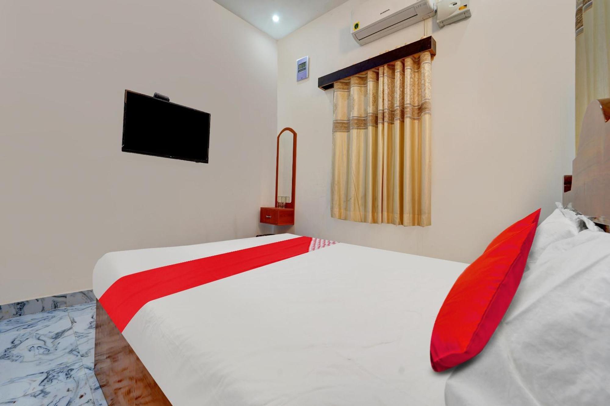 Flagship Sri Kamatchi Hotel & Rooms Madurai Ngoại thất bức ảnh