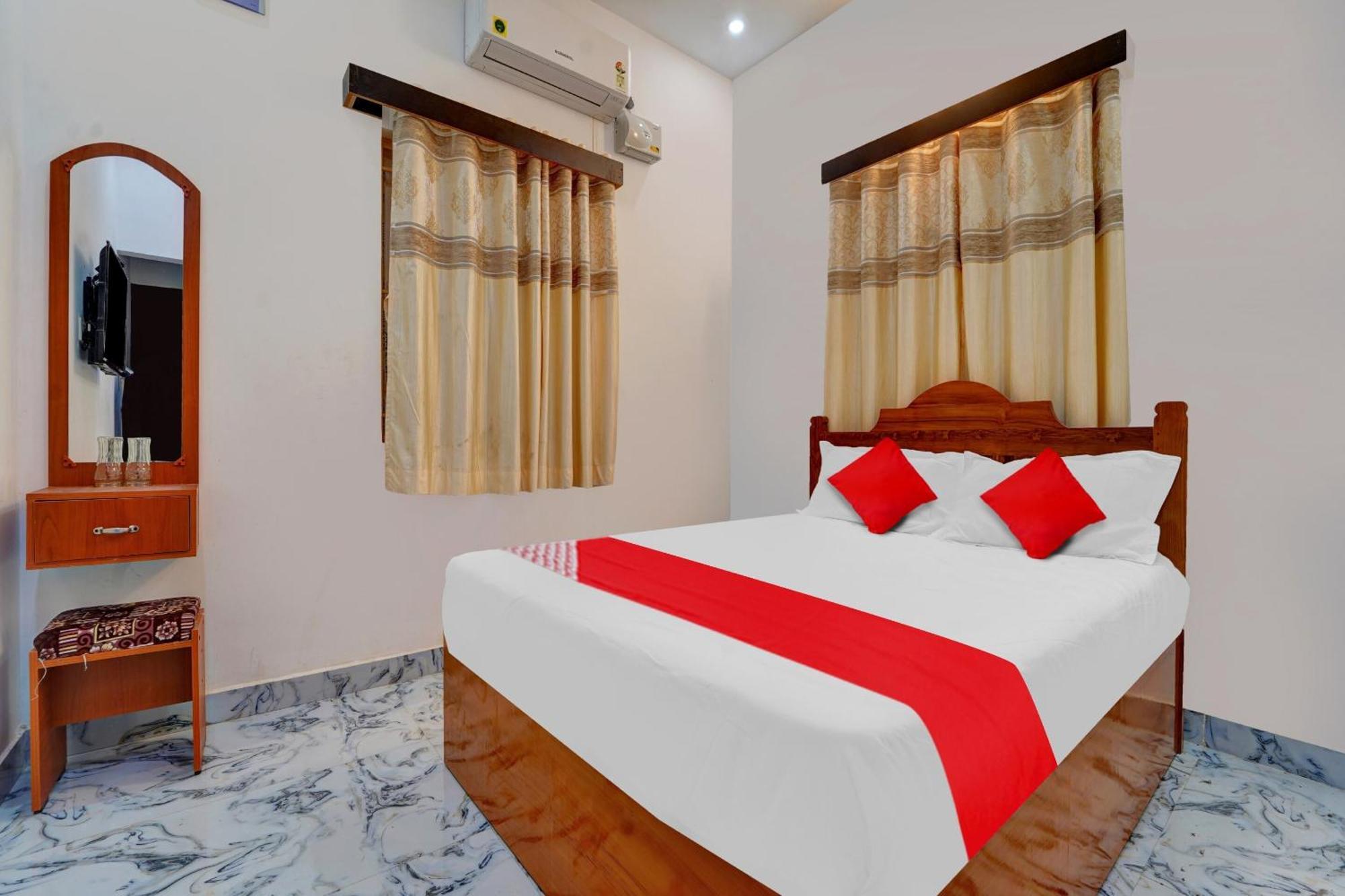 Flagship Sri Kamatchi Hotel & Rooms Madurai Ngoại thất bức ảnh